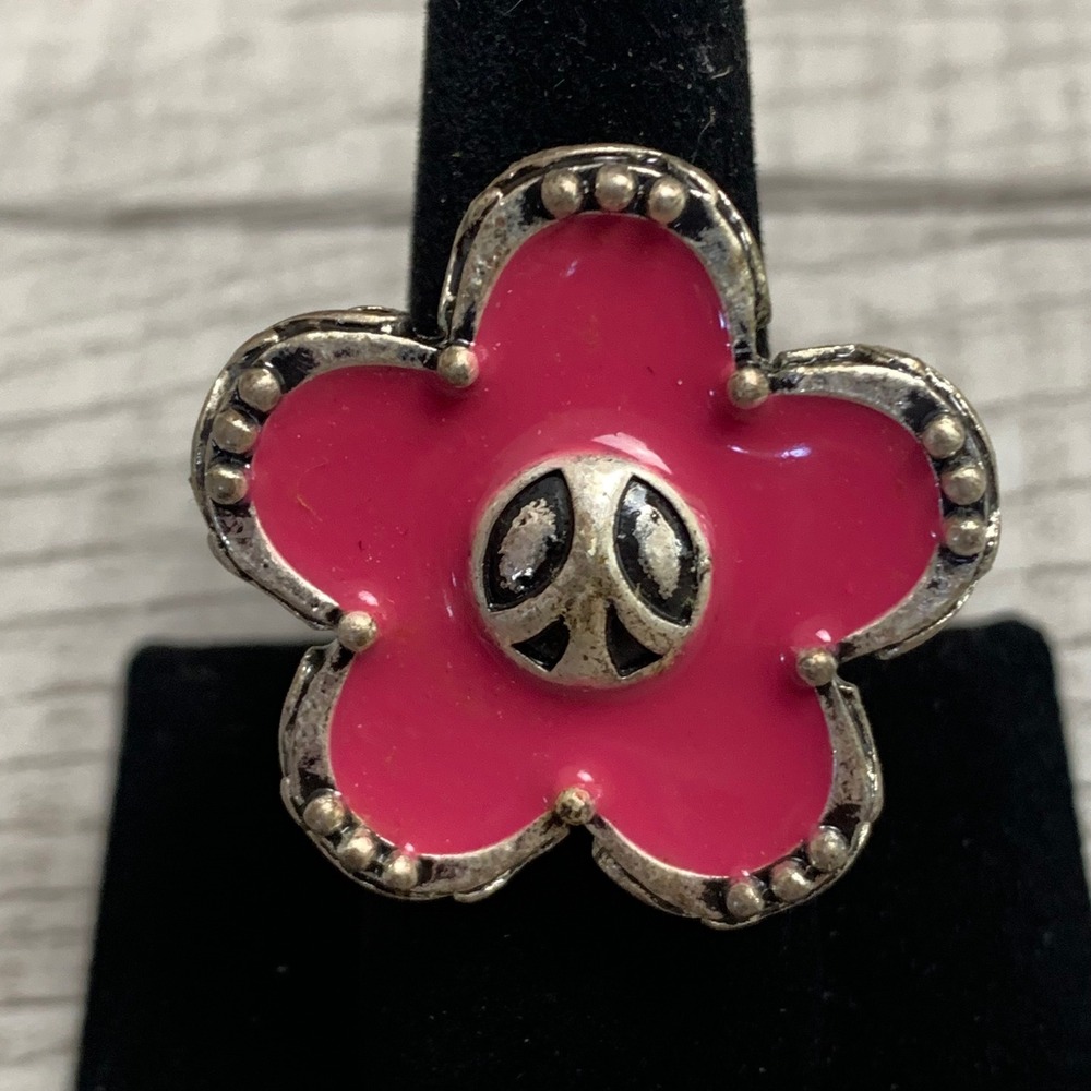 Vintage Pink Enamel Flower Peace Sign Silver Tone Statement Ring Size 8.25 Boho